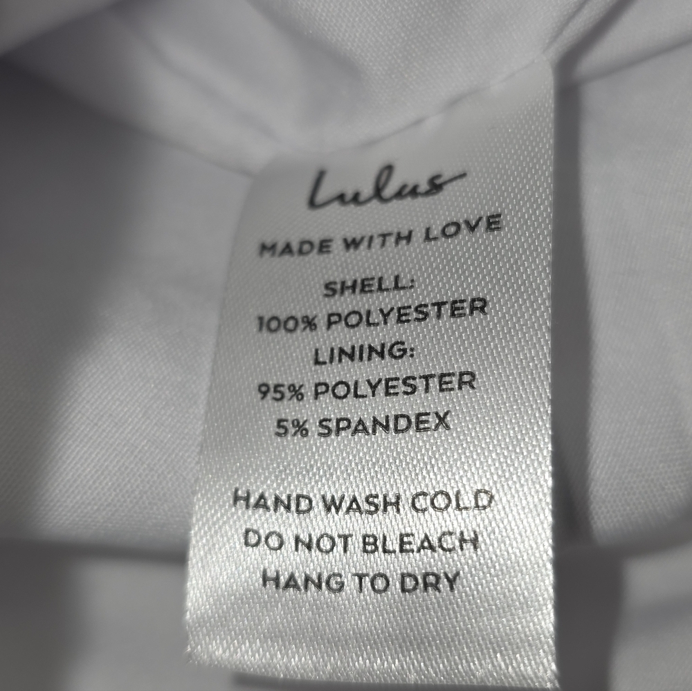 Lulu's White Textured Cutout Mini Dress. Size L. EUC - Picture 9 of 9